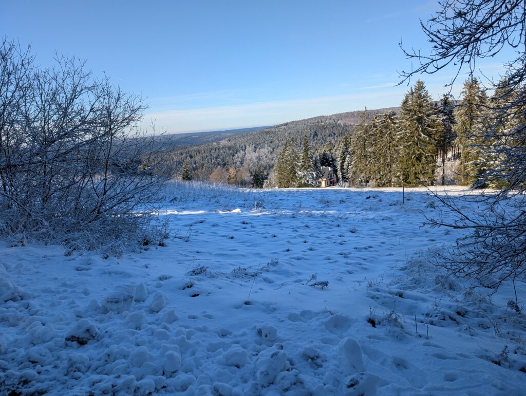 Winterlandschaft mit Schnee